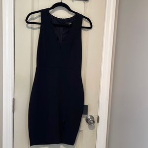 LuLu’s black scalloped shape v-neck bodycon dress size medium